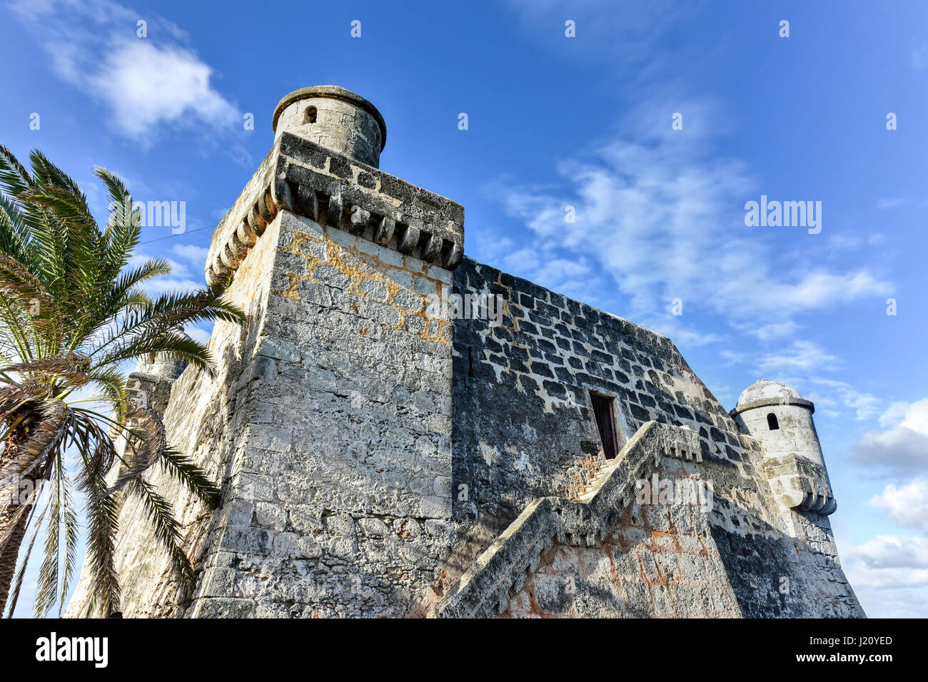 Die spanische Festung, Torreón de Cojimar, in Cohimar, Kuba. Cojimar ist ein kleines Fischerdorf östlich von Havanna. Es war eine Inspiration für Ernest Hemingway " Stockfoto