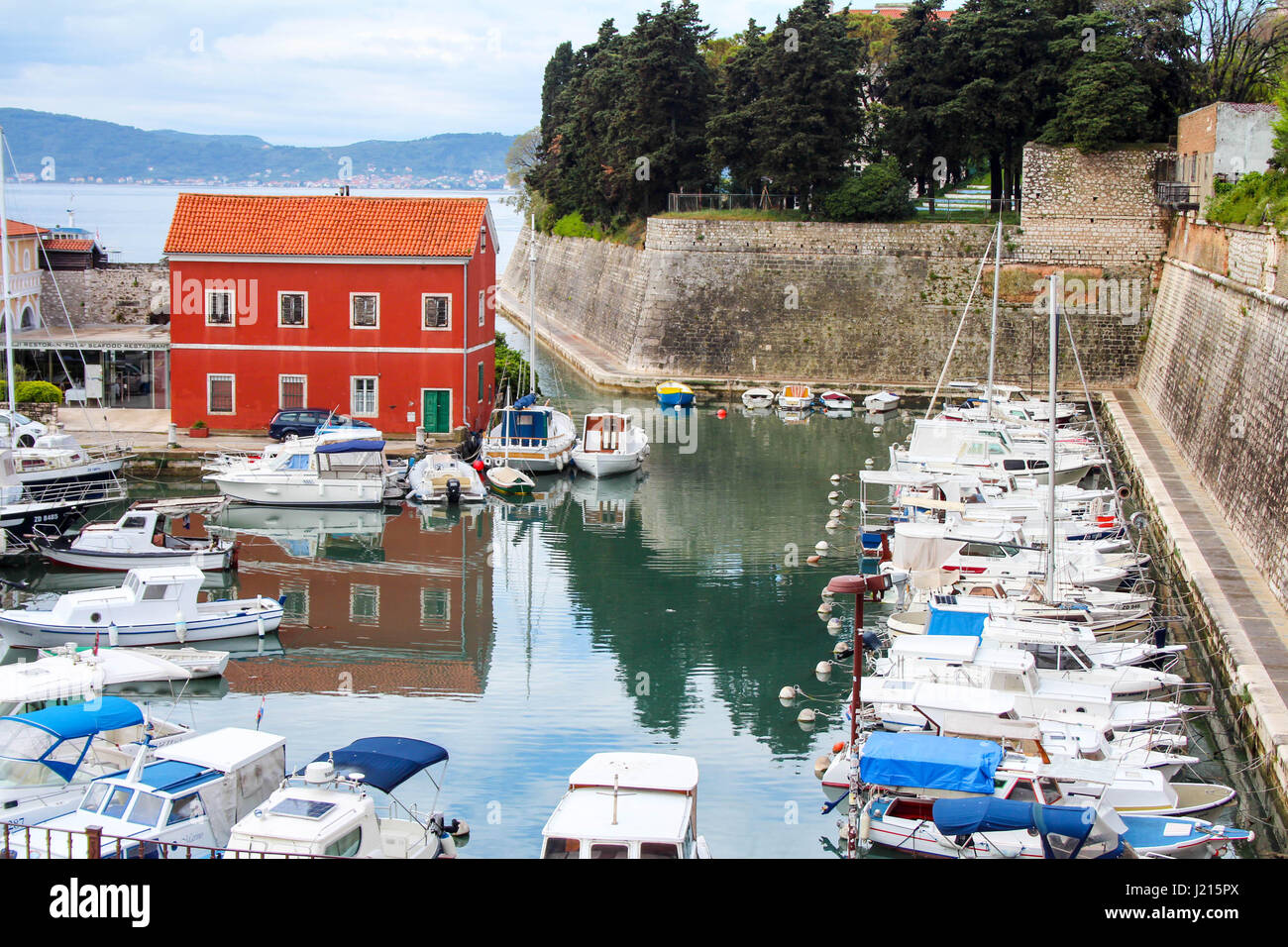 Historischen Hafen in der Altstadt von Zadar Kroatien Stockfoto