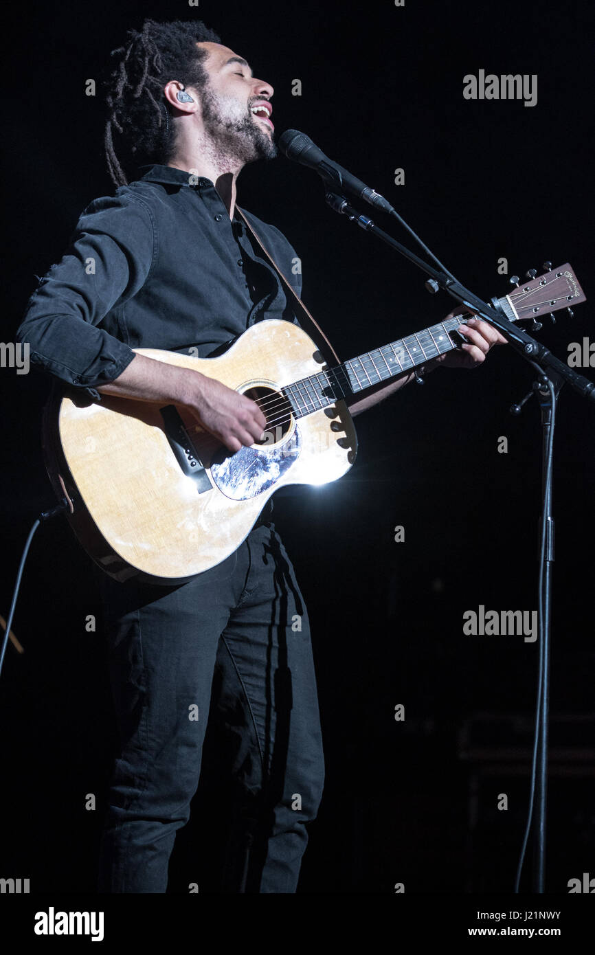 Bournemouth, UK. 23. April 2017. Die Shires Leben im The Pavilion, Bournemouth. Bildnachweis: Charlie Raven/Alamy Live-Nachrichten Stockfoto