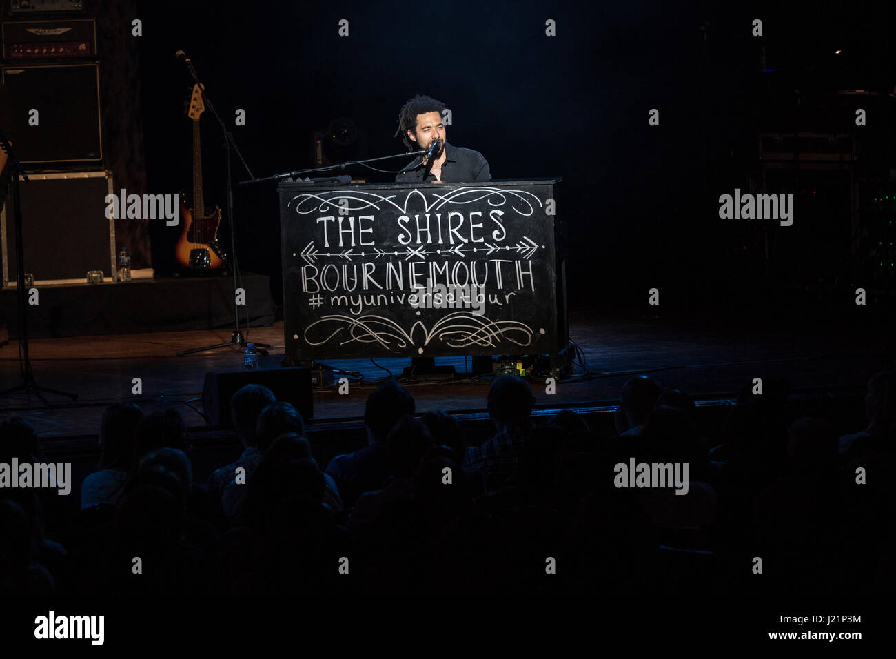 Bournemouth, UK. 23. April 2017. Die Shires Leben im The Pavilion, Bournemouth. Bildnachweis: Charlie Raven/Alamy Live-Nachrichten Stockfoto