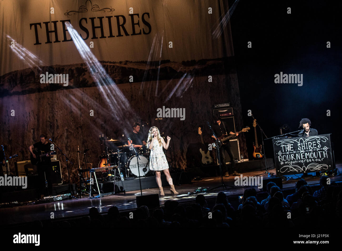 Bournemouth, UK. 23. April 2017. Die Shires Leben im The Pavilion, Bournemouth. Bildnachweis: Charlie Raven/Alamy Live-Nachrichten Stockfoto