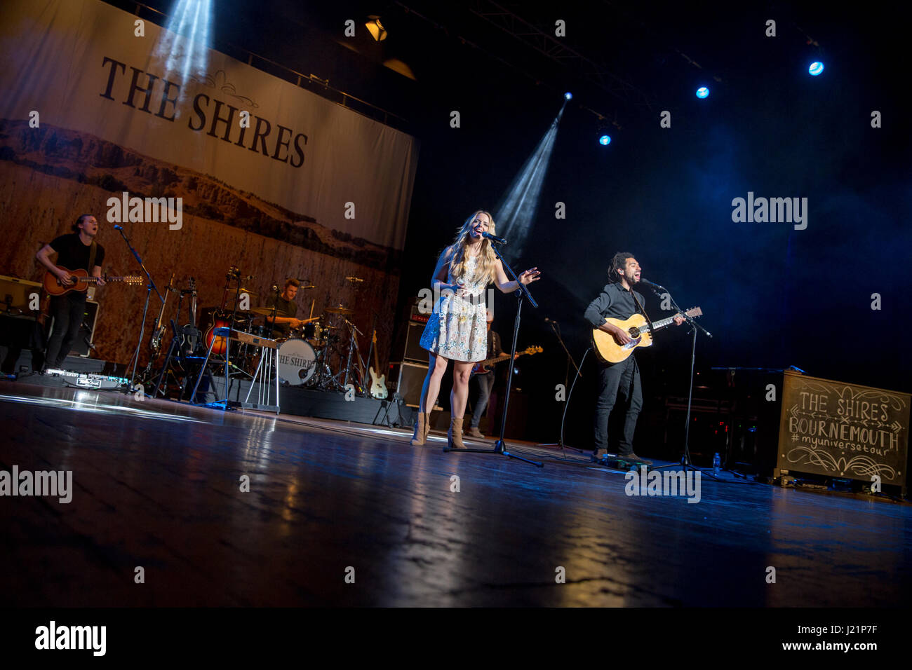 Bournemouth, UK. 23. April 2017. Die Shires Leben im The Pavilion, Bournemouth. Bildnachweis: Charlie Raven/Alamy Live-Nachrichten Stockfoto