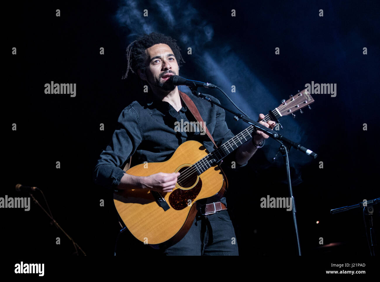Bournemouth, UK. 23. April 2017. Die Shires Leben im The Pavilion, Bournemouth. Bildnachweis: Charlie Raven/Alamy Live-Nachrichten Stockfoto
