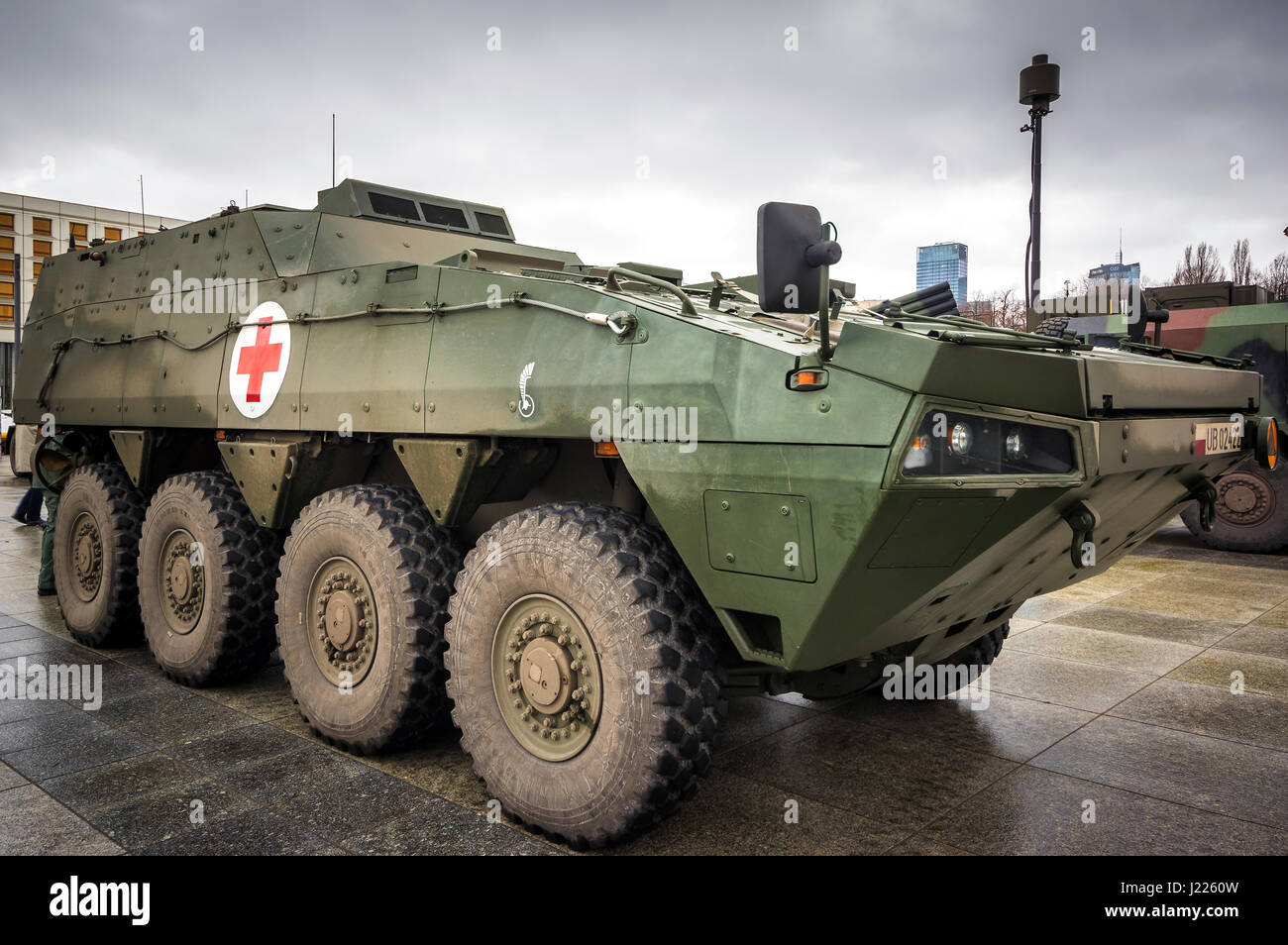 Medizinische Evakuierung Fahrzeugvariante der polnischen 8 × 8 Multi-Rolle gepanzerte Mannschaftswagen Rosomak verwendet durch die Streitkräfte der Republik Polen. Stockfoto
