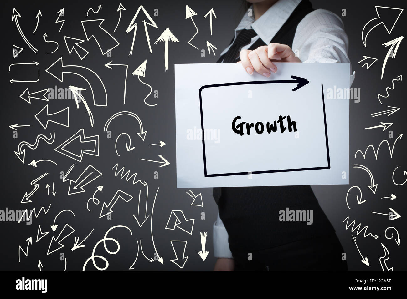 Technik, Internet, Wirtschaft und Marketing. Junge Geschäftsfrau Wort schreiben: Wachstum Stockfoto