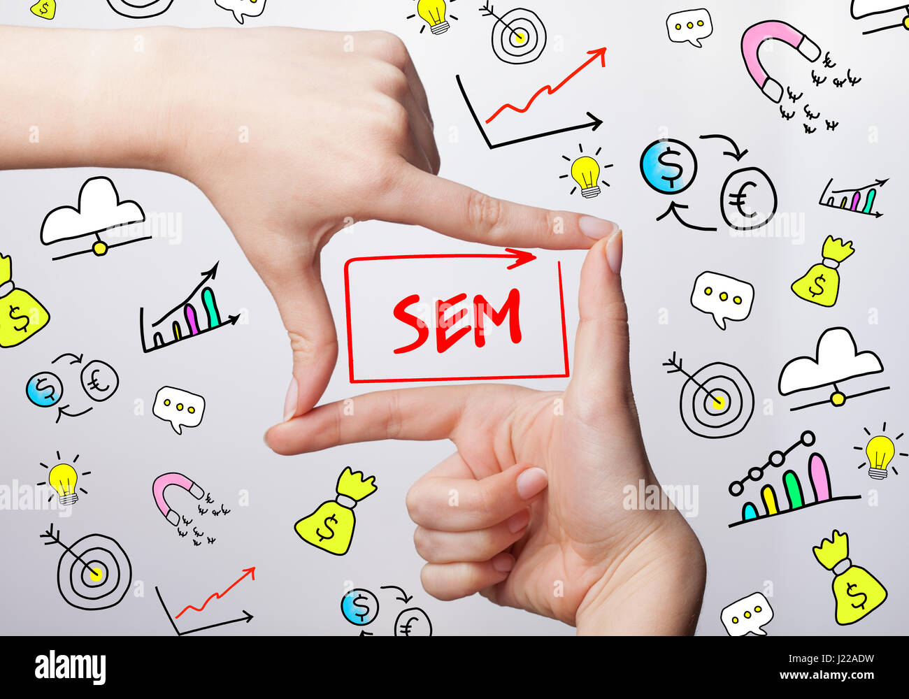 Technik, Internet, Wirtschaft und Marketing. Junge Geschäftsfrau Wort schreiben: SEM Stockfoto