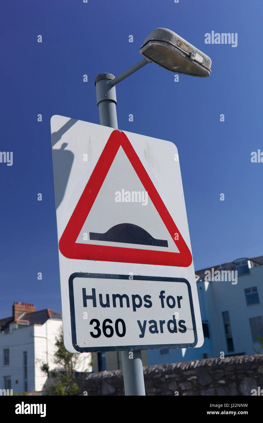 "Buckel" Straßenschild UK Stockfoto