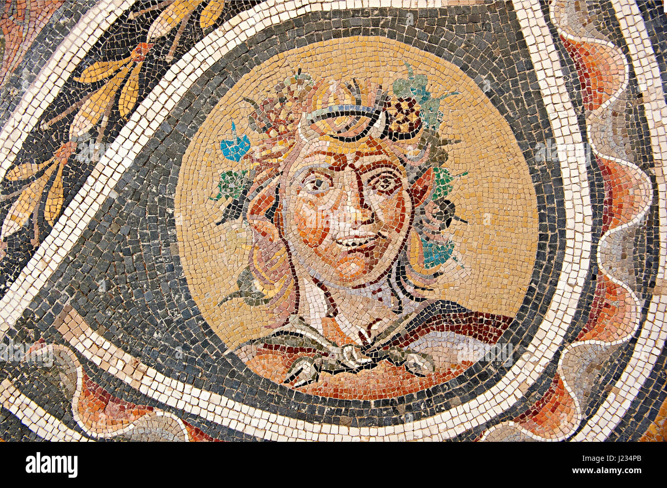 Bodenmosaik mit Satyr Kopf und Pfanne.  Aus einer römischen Villa gehörte wahrscheinlich zu Marcus Aurelius und Lucius Verus. Genazzano. Circo 138-192 AD. N Stockfoto