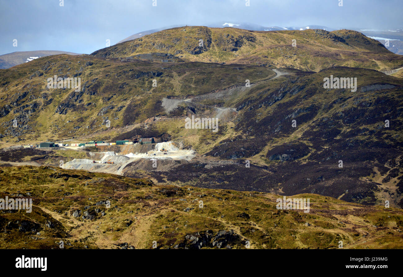 Mining Operations bei Foss Barytes Mine in der Nähe von Aberfeldy, unterhalb der schottischen Berge Corbett Meall Tairneachan, Tay Forest Park, Schottisches Hochland. Stockfoto