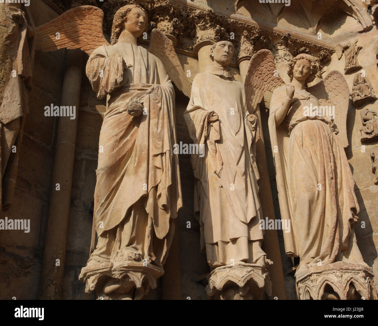 Der lächelnde Engel auf der Kathedrale in Reims, Frankreich. Stockfoto