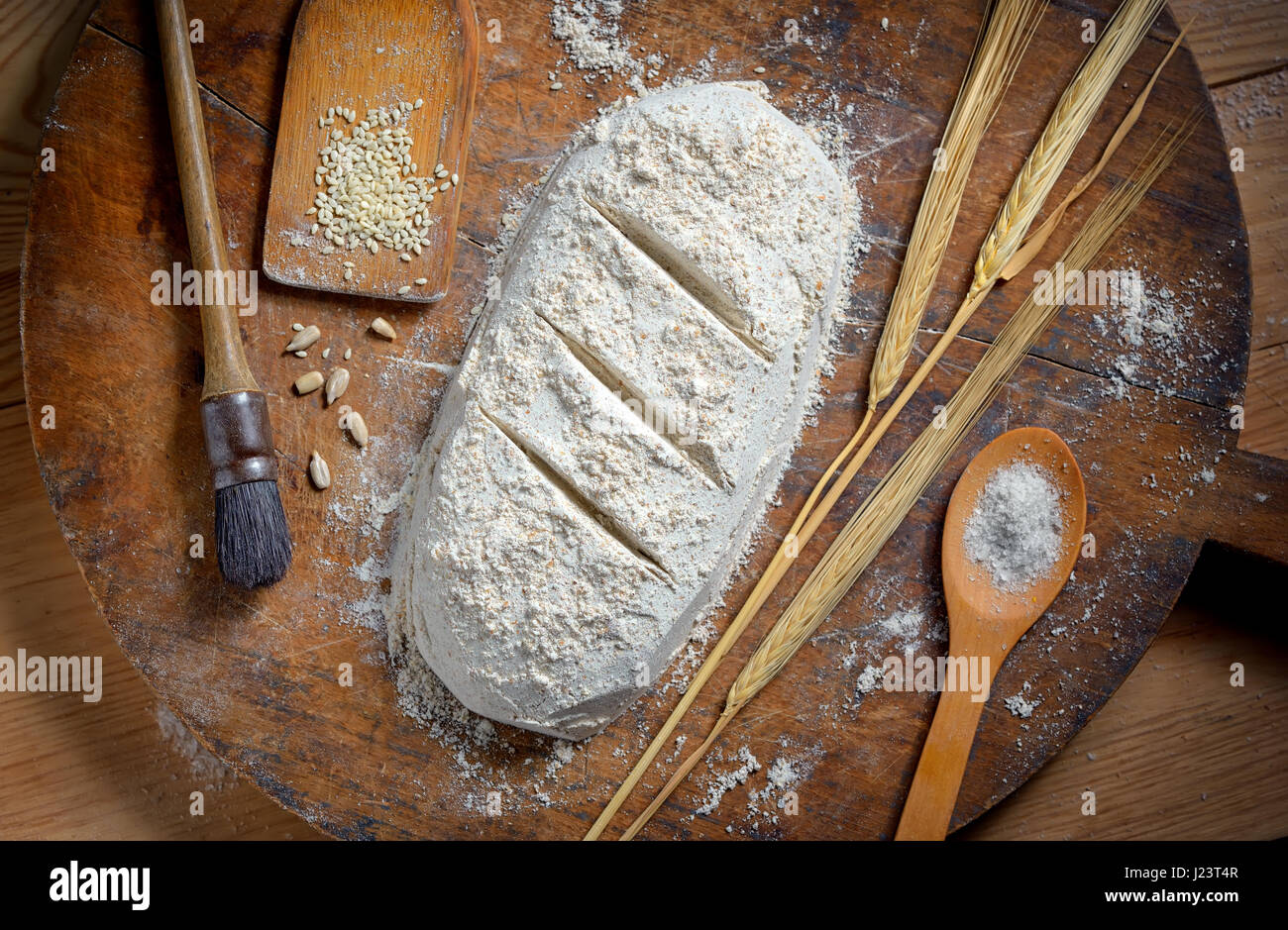 Brot aus Weizen und Samen Stockfoto