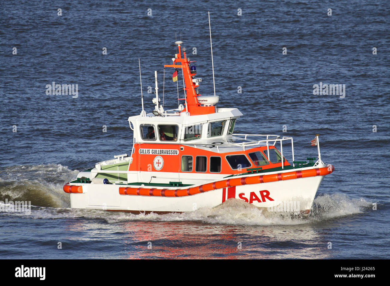 Rettungsboot der DGzRS SAR GILLIS GULLBRANSSON an der Elbe. Die DGzRS ist zuständig für Such- und Rettungseinsätze in deutschen Hoheitsgewässern. Stockfoto