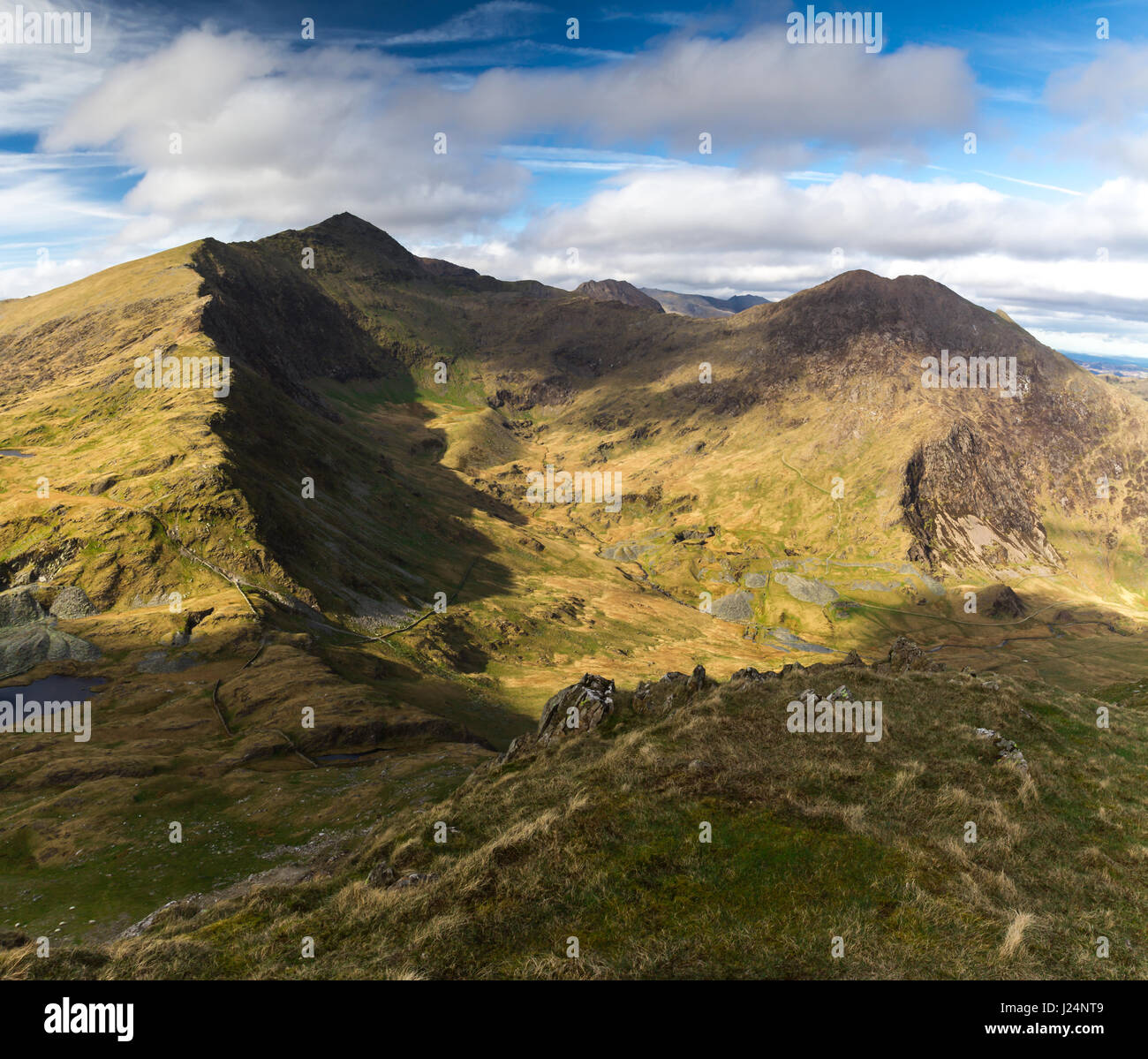 Snowdon und Y Lliwedd von Yr Aran, Snowdonia-Nationalpark, Wales Stockfoto