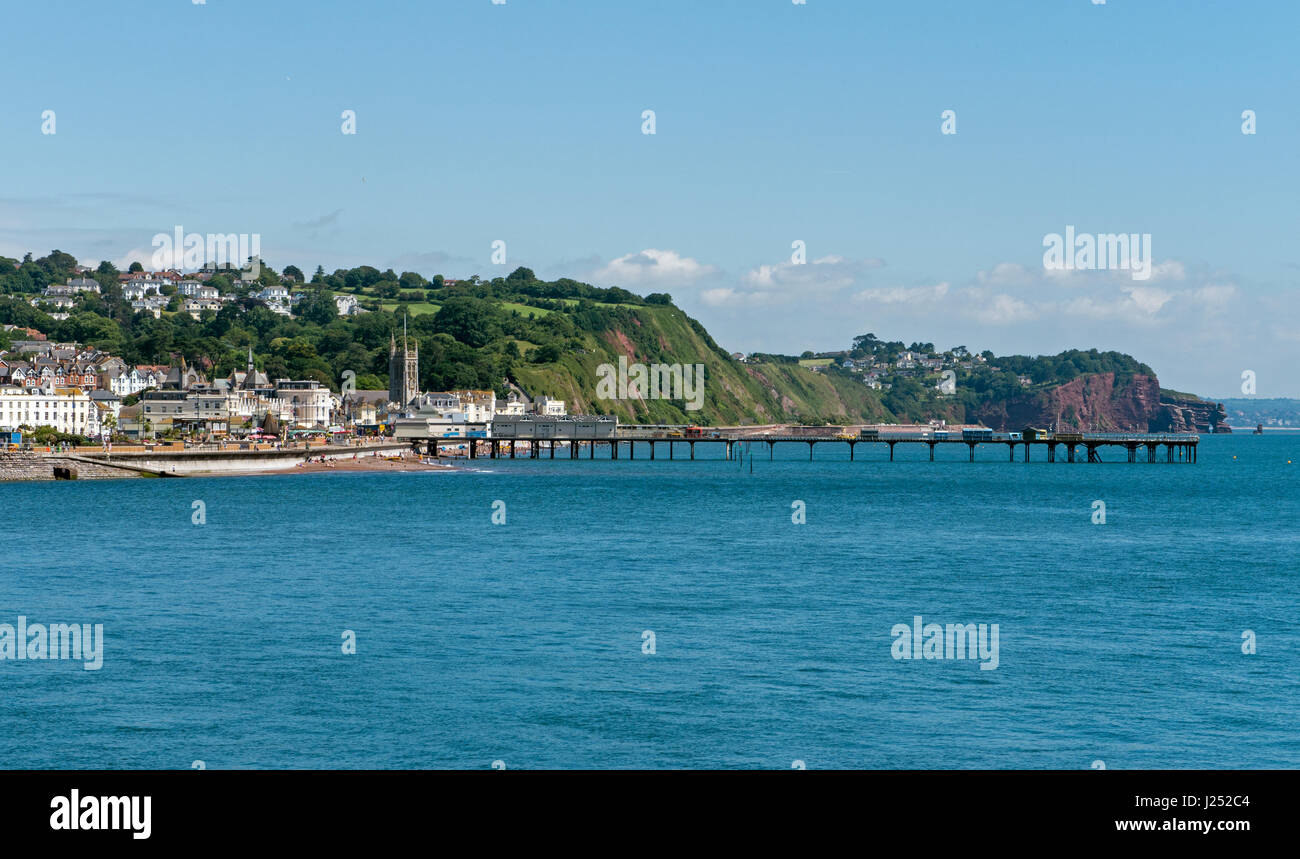 Das Resort Stadt Teignmouth in South Devon betrachtet aus über die Mündung des Flusses Teign von Shaldon, England, UK Stockfoto