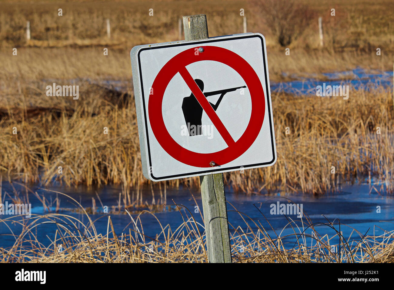 Keine Jagd Spur entlang einem Naturlehrpfad. Stockfoto