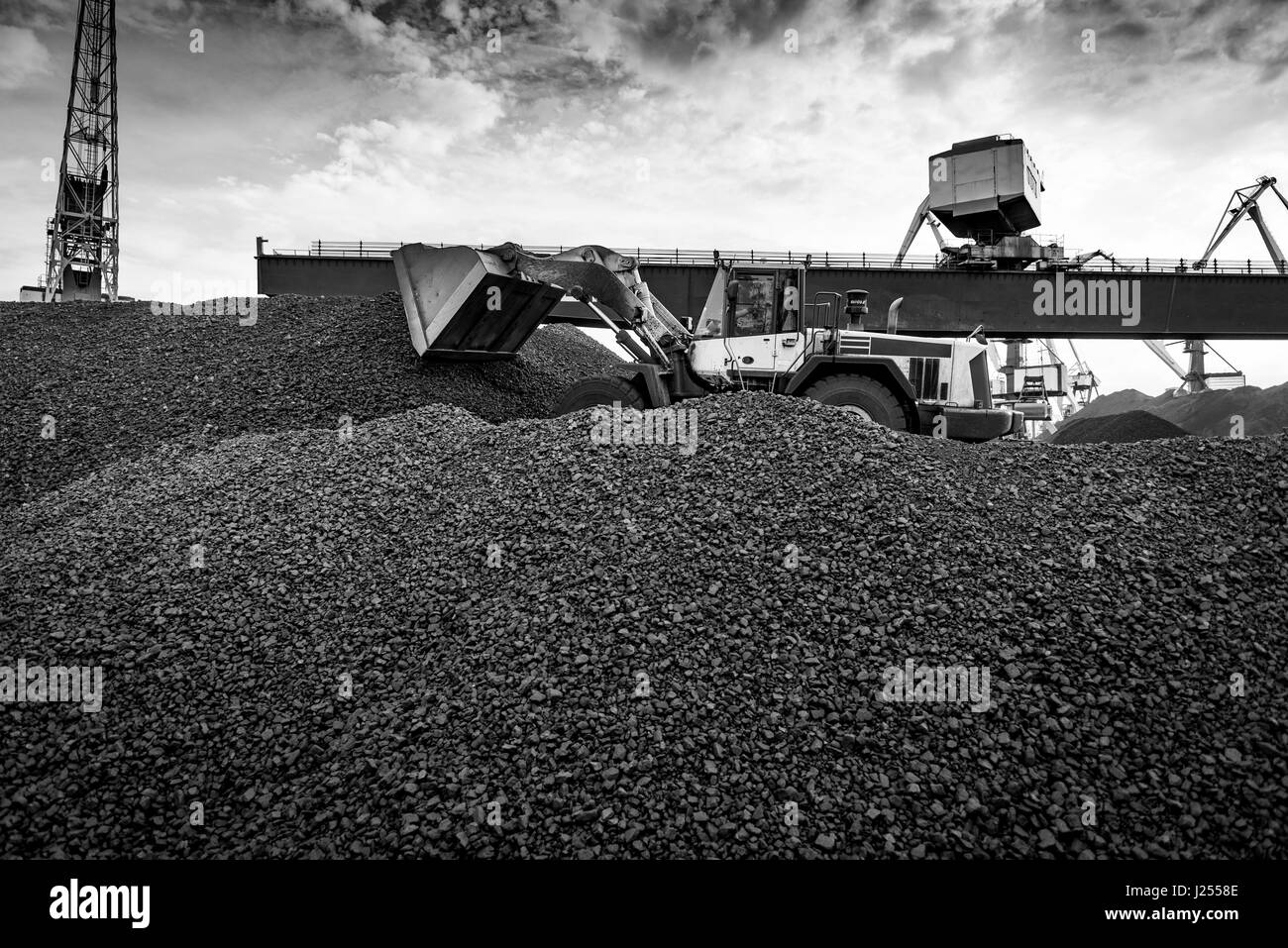Arbeiten Sie im Hafen Kohle Umschlagterminal. Stockfoto