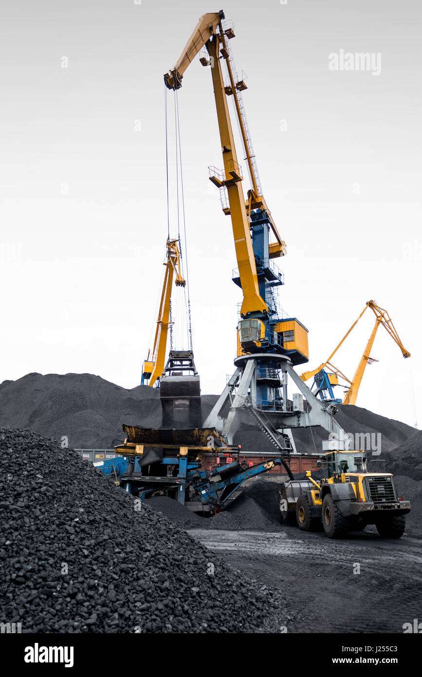 Arbeiten Sie in Kohle Hafenumschlag terminal. Stockfoto