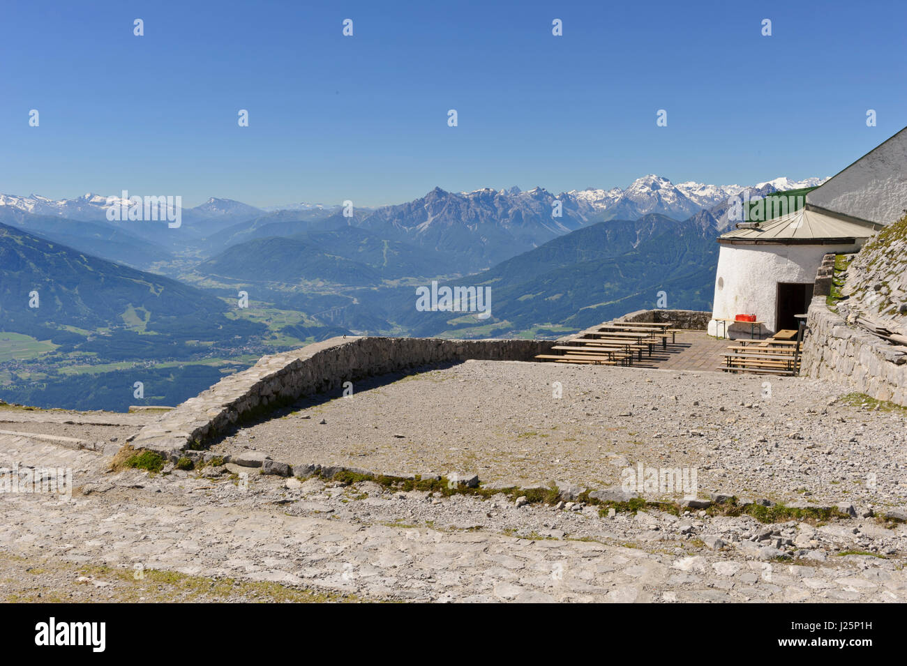 Ein Blick von der Hefelekar Cable Car Station, Innsbruck, Tirol, Österreich Stockfoto