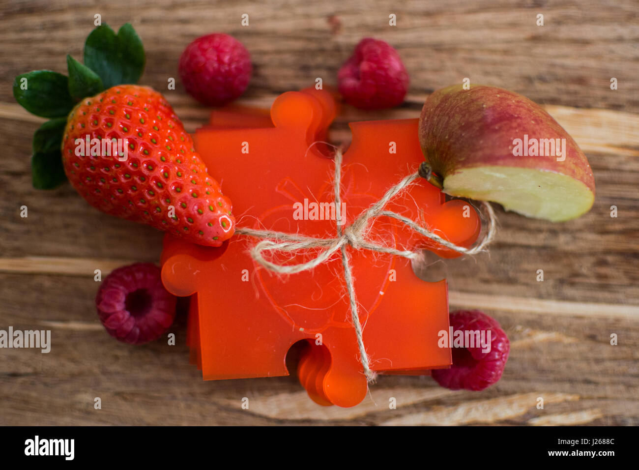 Apfel, Erdbeere und Himbeere Smoothie-Mischung Stockfoto