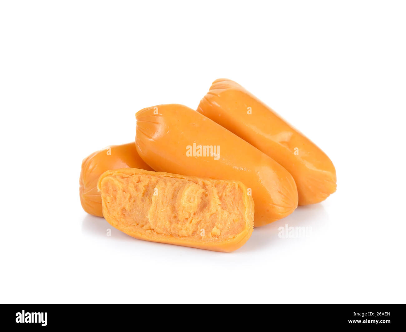 Cocktail-Würstchen auf dem weißen Hintergrund isoliert. Stockfoto