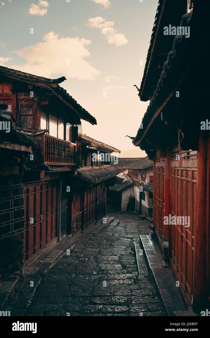 Blick auf die alte Straße in Lijiang, Yunnan, China. Stockfoto