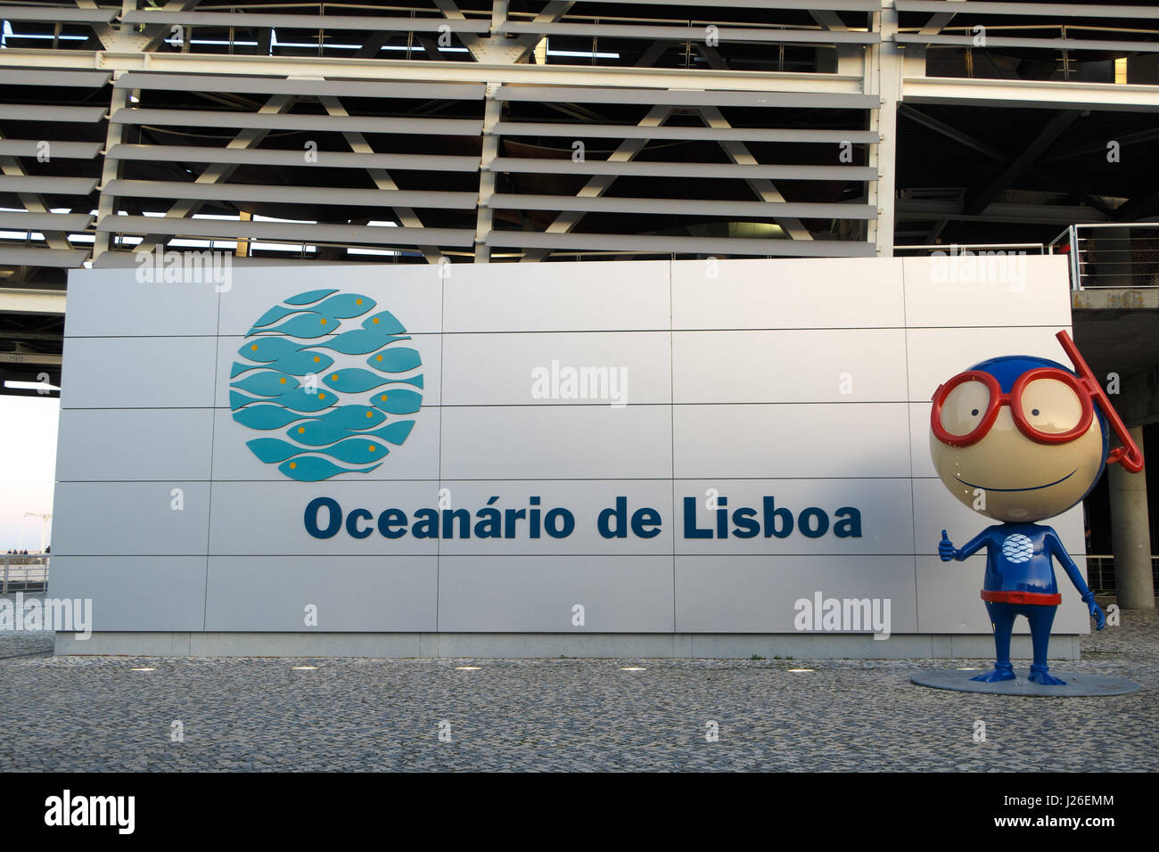 Lissabonner Ozeanarium Maskottchen Vasco Stockfoto