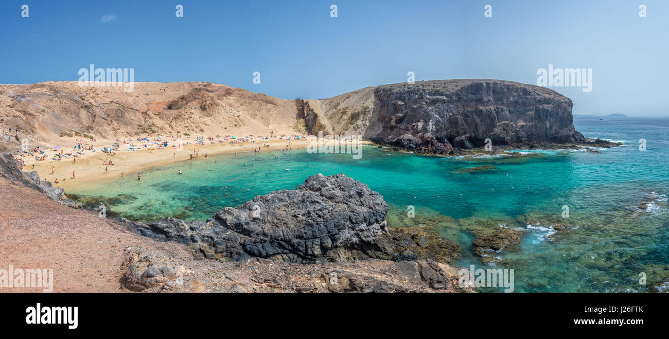 Panorama von Papagayo-Strand in der Nähe von Playa Blanca in Lanzarote, Kanarische Inseln, Spanien Stockfoto
