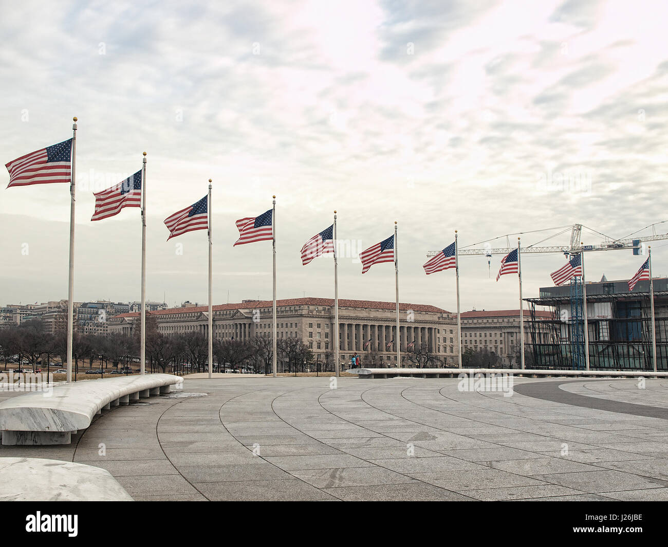 Fahnen auf das Washington Monument Stockfoto