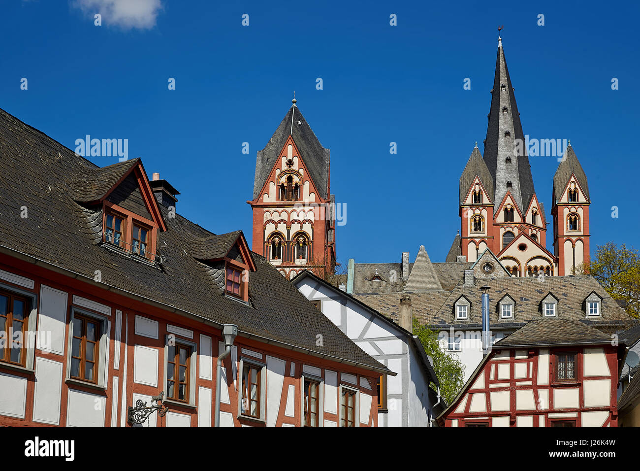 Fachwerkhäuser, hinten Dom zu Limburg, Altstadt, Limburg, Rheinland-Pfalz, Deutschland Stockfoto