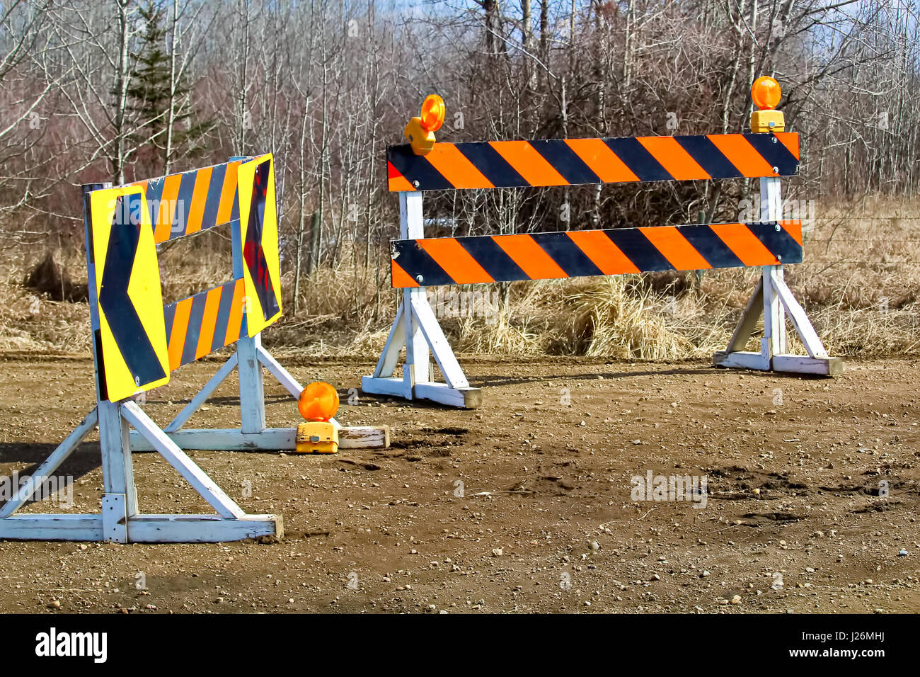 Eine Bau- und Umweg Zeichen Blockade. Stockfoto