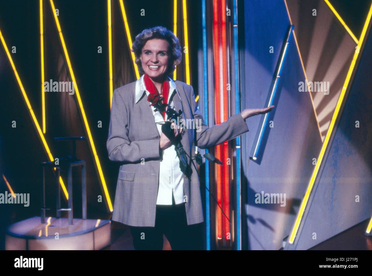Die deutsche Moderatorin und Romania Hera Lind moderiert die Show Die deutsche Moderatorin und Romania Hera Lind moderiert die Show