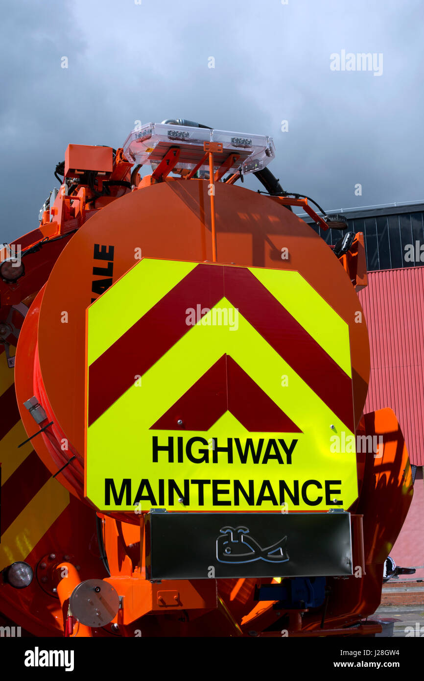 Autobahn Wartung Warnung Sparren auf einem Kaiser Wal-tanker Stockfoto