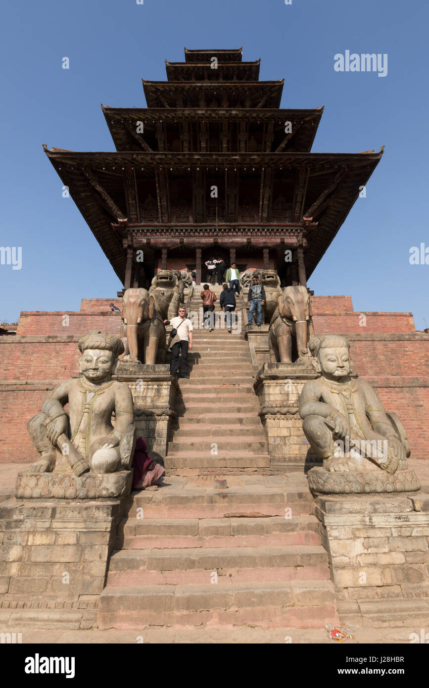 Nepal, Zentralregion, Bhaktapur, der Nyatapola-Tempel in Nyatopola Platz von Bhaktapur Stockfoto