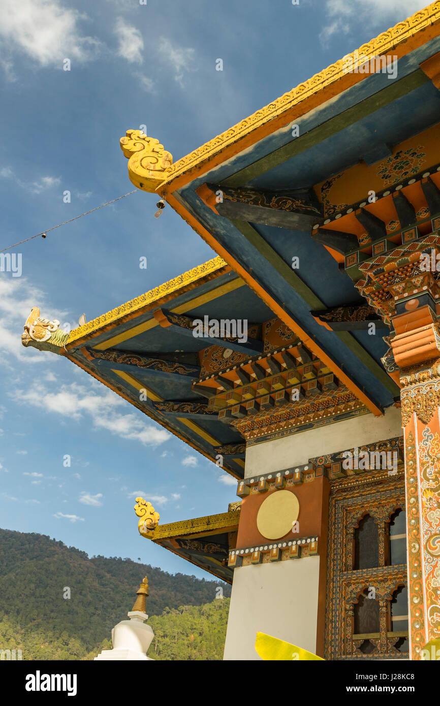 Khamsum Yulley Namgyal Chorten sticht auf einen wunderschönen Bergrücken oberhalb der Punakha-Tal (Bhutan) Stockfoto
