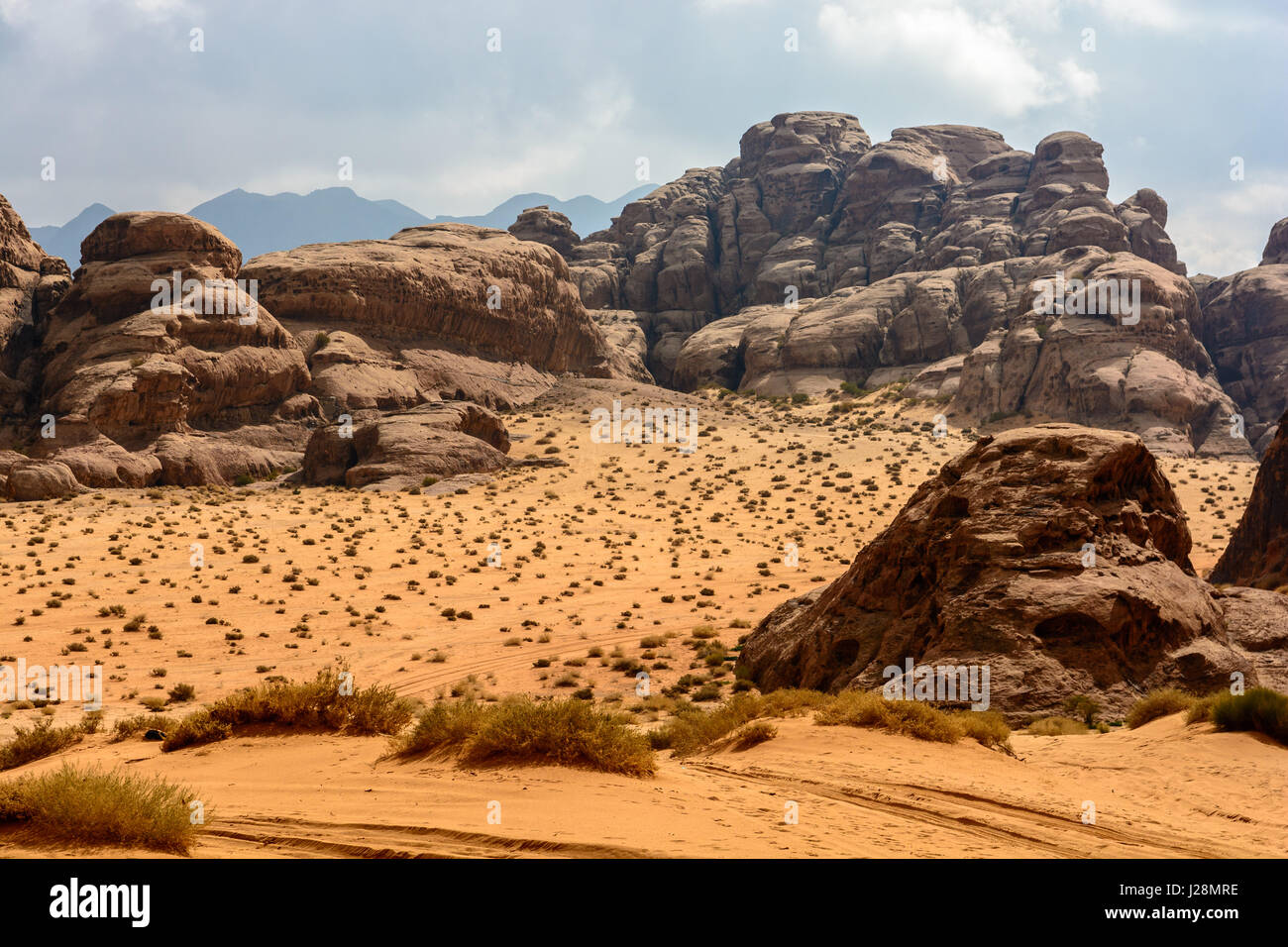 Jordan, Aqaba Gouvernement, Wadi Rum, Wüste Hochplateau in South Jordan. UNESCO-Weltnaturerbe. Drehort des Filmes "Lawrence von Arabien" Stockfoto
