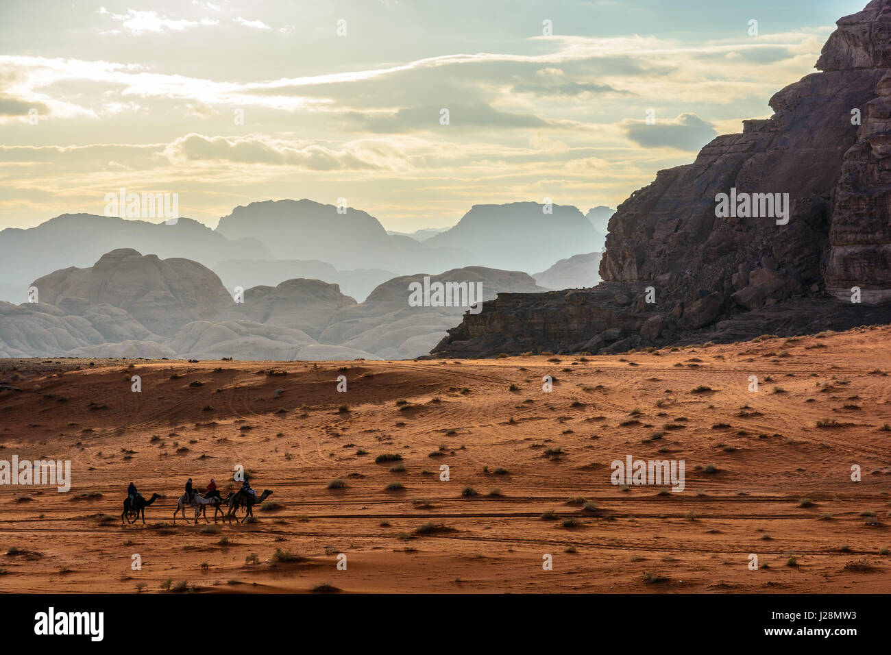 Jordan, Aqaba Gouvernement, Wadi Rum, Wüste Hochplateau in South Jordan. UNESCO-Weltnaturerbe. Drehort des Filmes "Lawrence von Arabien" Stockfoto