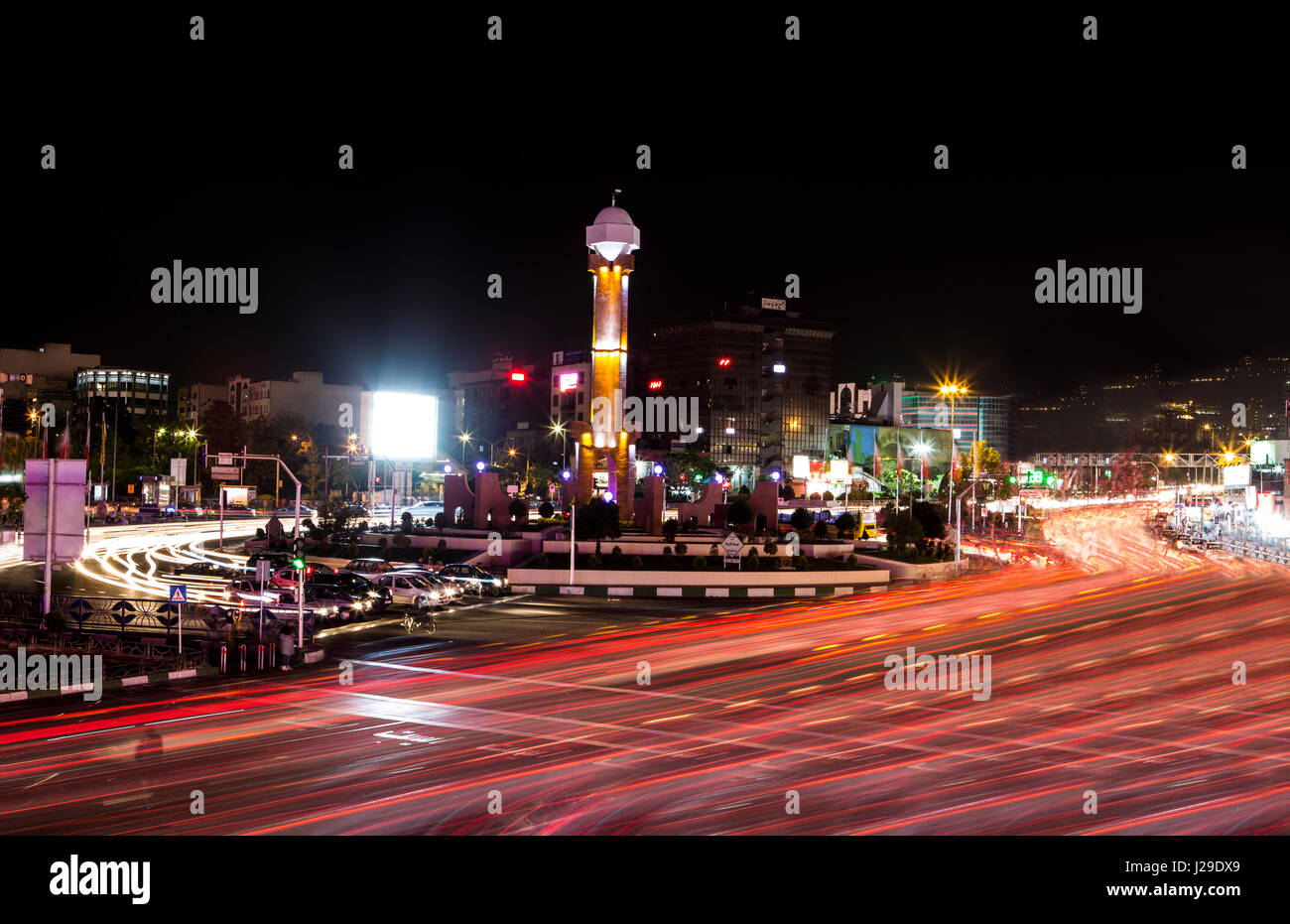 Sadeghie-Platz in Teheran Stadt ist schön in der Nacht erschossen. Iran Stockfoto