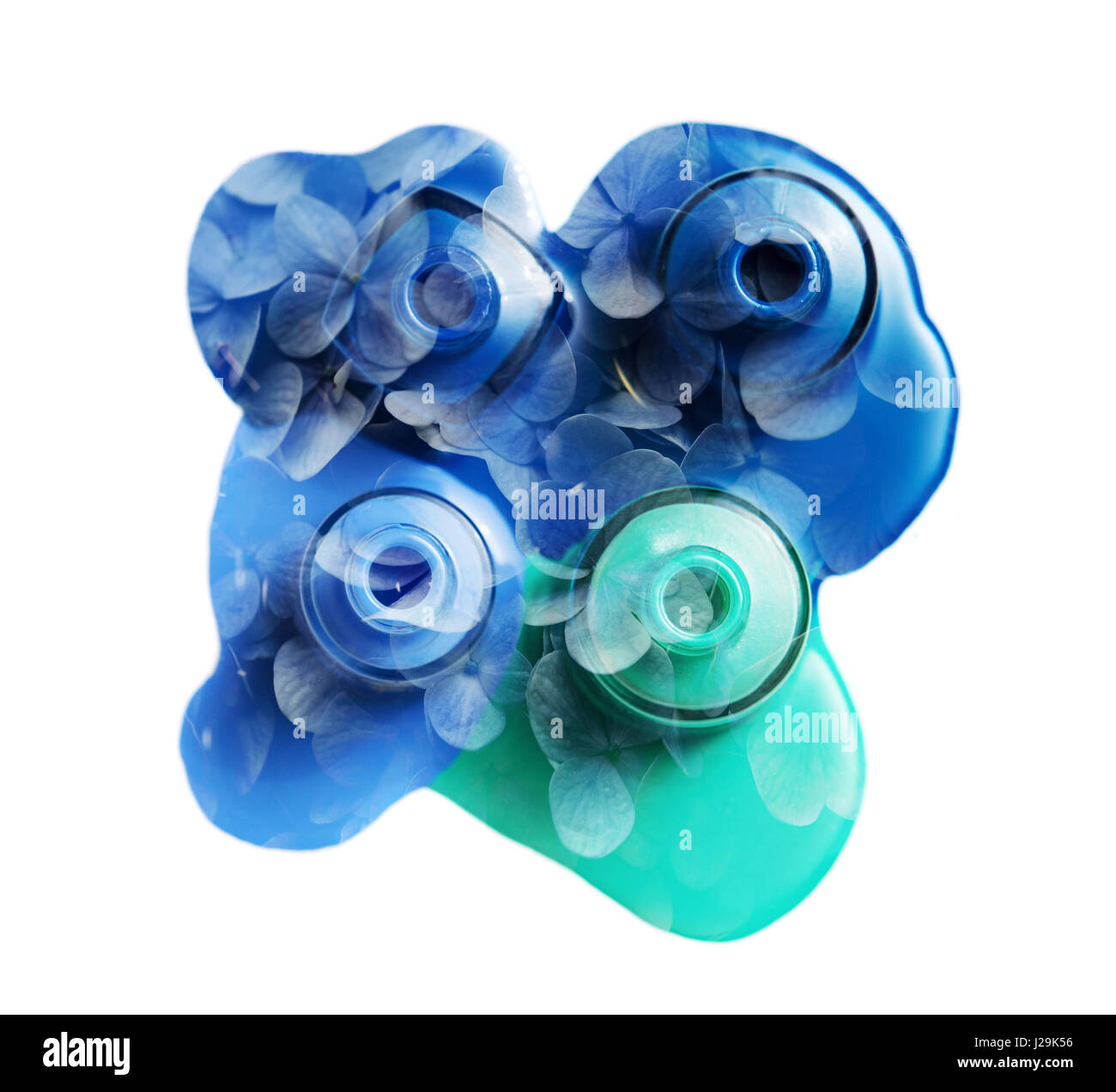 Doppelbelichtung: verschüttete Nagellack und floraler Hintergrund Stockfoto