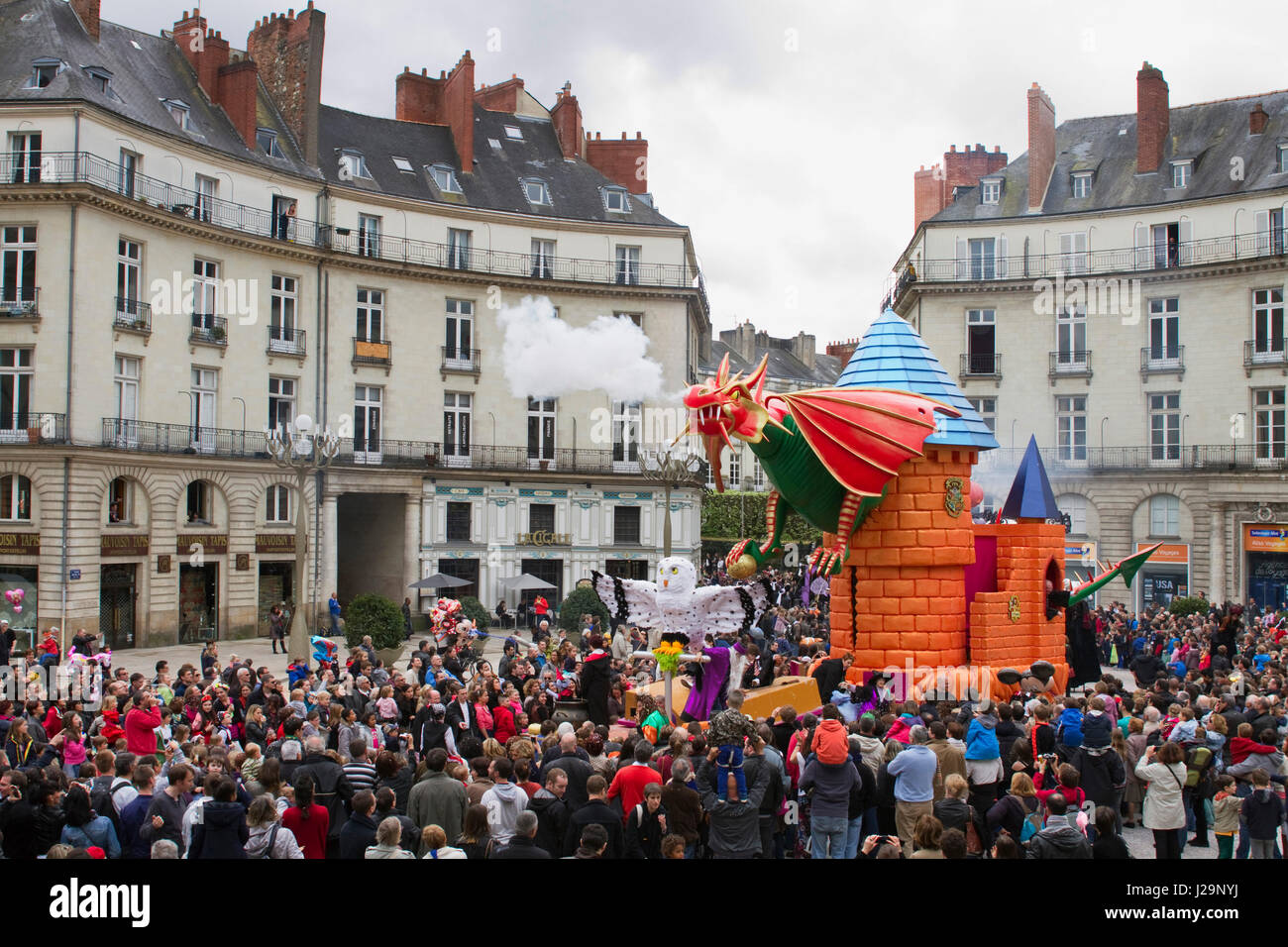 Frankreich, Nord-West Frankreich, Nantes, Tag Zeit Karneval, schweben 'Harry Potter', made by Claude Duret und die Carnavaliers von Saint Herblain Stockfoto