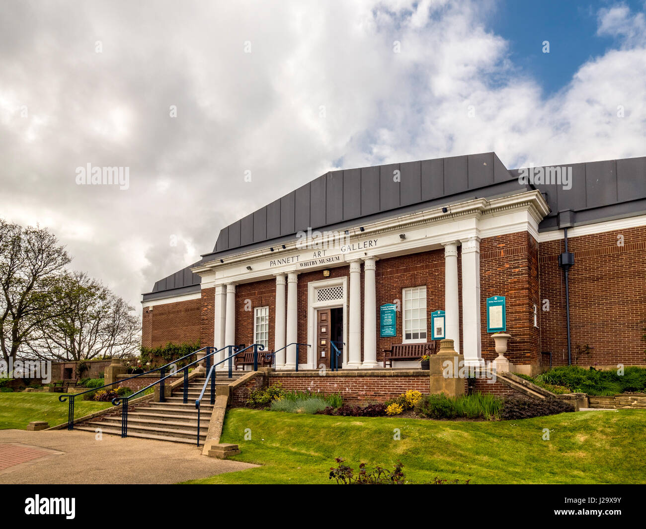 Freiberuflicher Art Gallery und Whitby Museum in freiberuflicher Gärten, Whitby, Großbritannien. Stockfoto