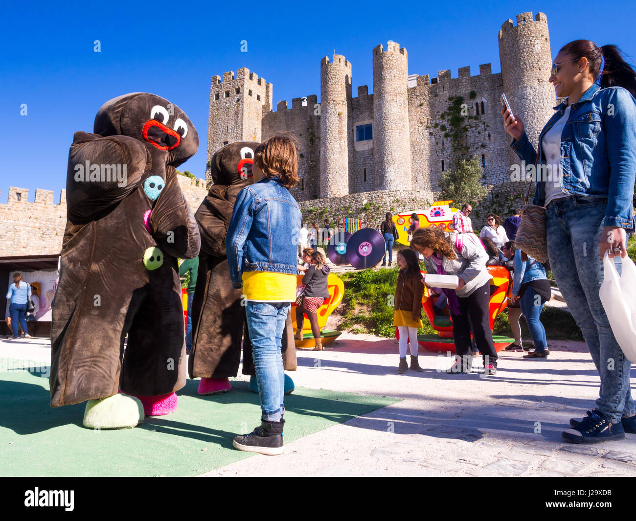 OBIDOS, PORTUGAL – 2. April 2017: XV internationale Schokoladenfestival in Obidos, Portugal. Stockfoto