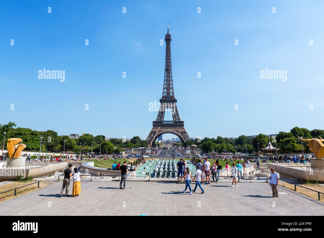 Der Eiffelturm (Tour Eiffel) vom Trocadero, Paris, Frankreich Stockfoto