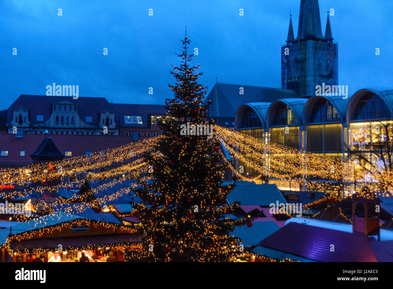 Deutschland, Schleswig-Holstein, Lübeck, Weihnachtsmarkt, Lübeck ist UNESCO-Weltkulturerbe Stockfoto