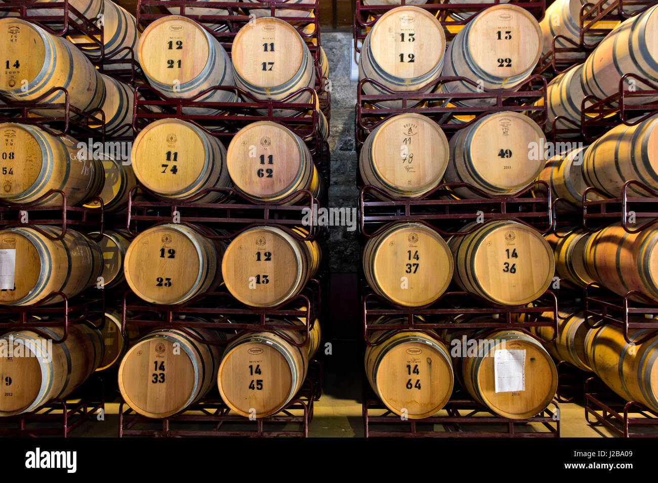 Hafen Weinfässer in einem Weinkeller, Quinta De La Rosa, Pinhao, Alto Douro, Portugal Stockfoto