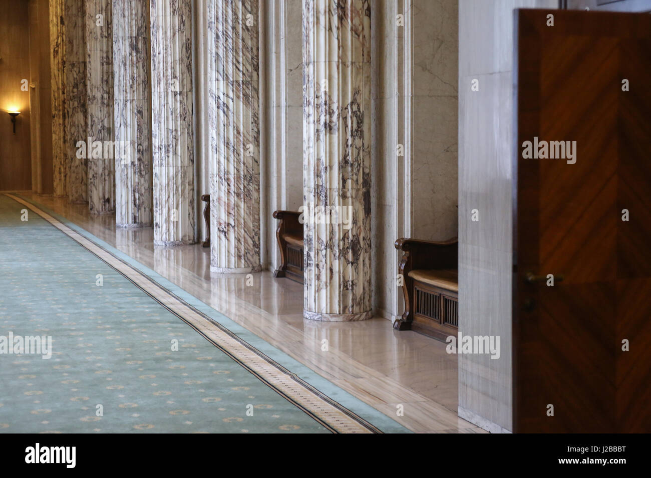 Bukarest, Rumänien, 27. Januar 2017: Das Innere der rumänischen Regierung. Stockfoto