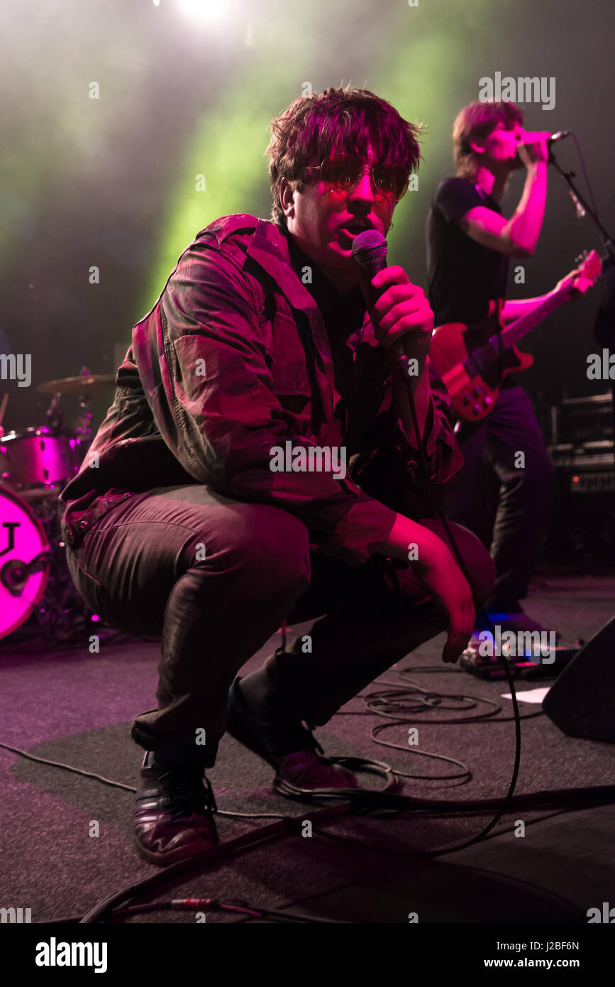 Britische Indie-Rock-Band Kohl, führen Sie auf der Bühne im O2 Forum Kentish Town. Das Lineup besteht aus Lee Broadbent, Joe Martin, Eoghan Clifford, Stephen Evans und Asa Morley. (Foto: Alberto Pezzali/Pacific Press) Stockfoto