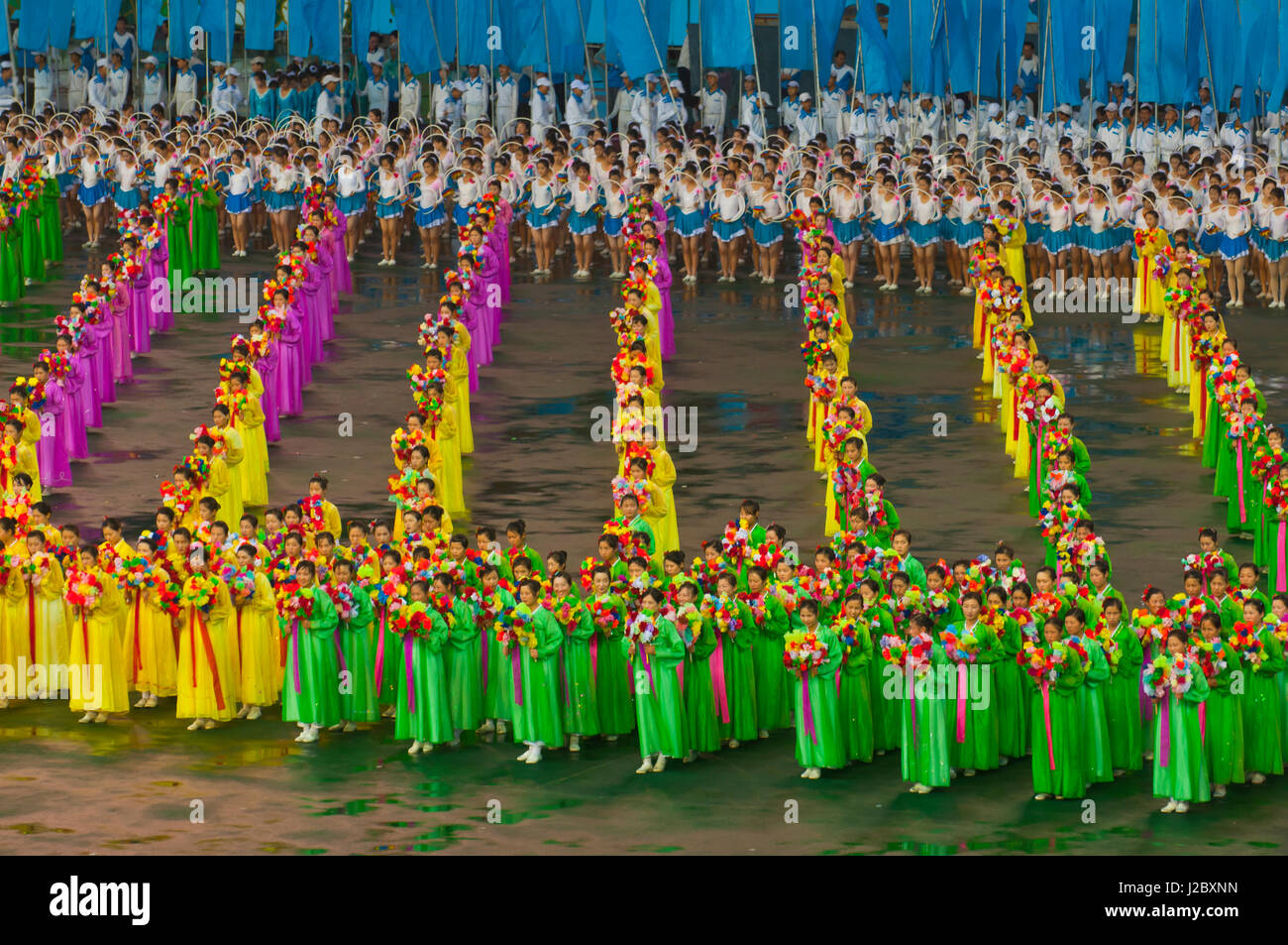 Tänzern und Akrobaten am Arirang Mass Games von Nordkorea Stockfoto