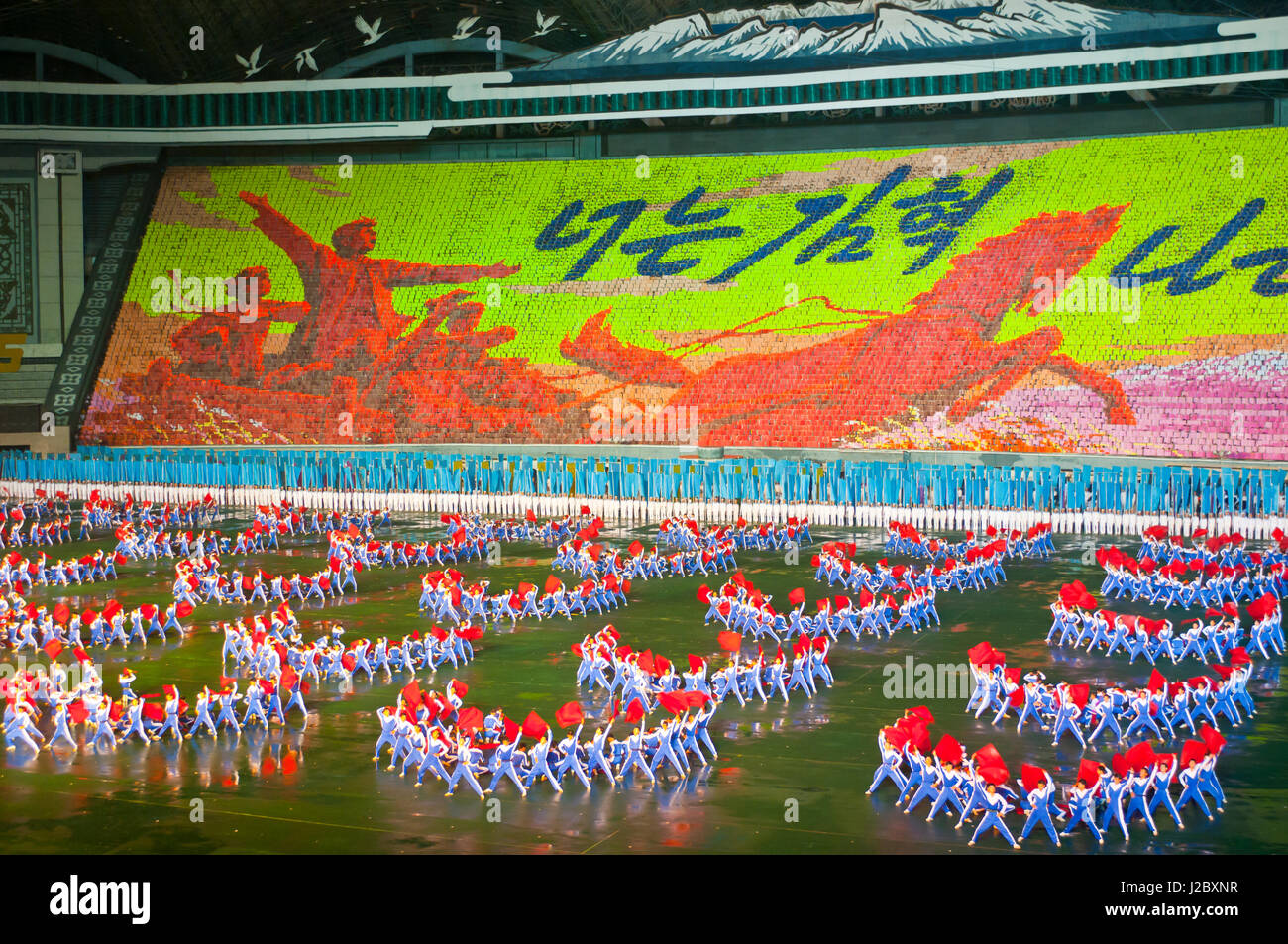 Tänzern und Akrobaten am Arirang Mass Games von Nordkorea Stockfoto