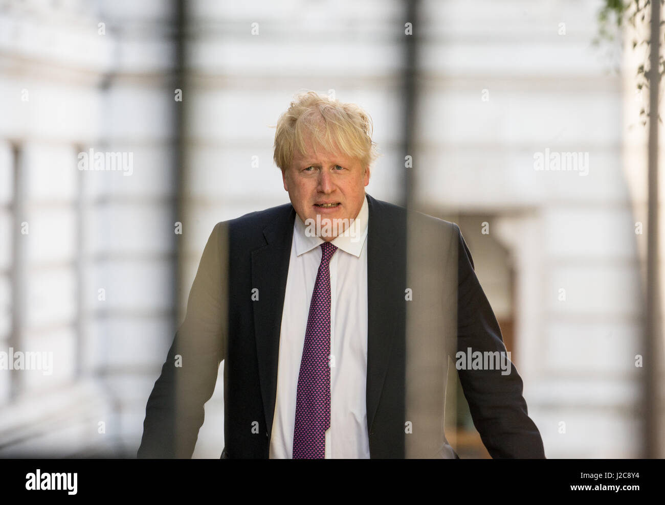 Außenminister, kommt Boris Johnson in der Downing Street für eine Kabinettssitzung Stockfoto