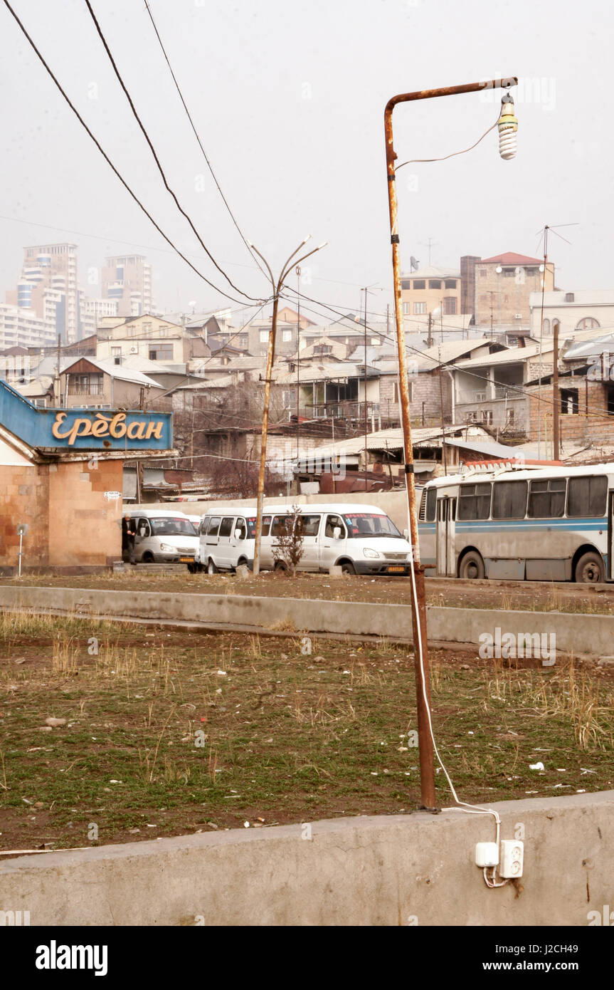 Armenien, Yerevan, Eriwan, zentralen Busbahnhof in Eriwan, nah- und Fernverkehr hauptsächlich per Kleinbus (Richtung) Stockfoto